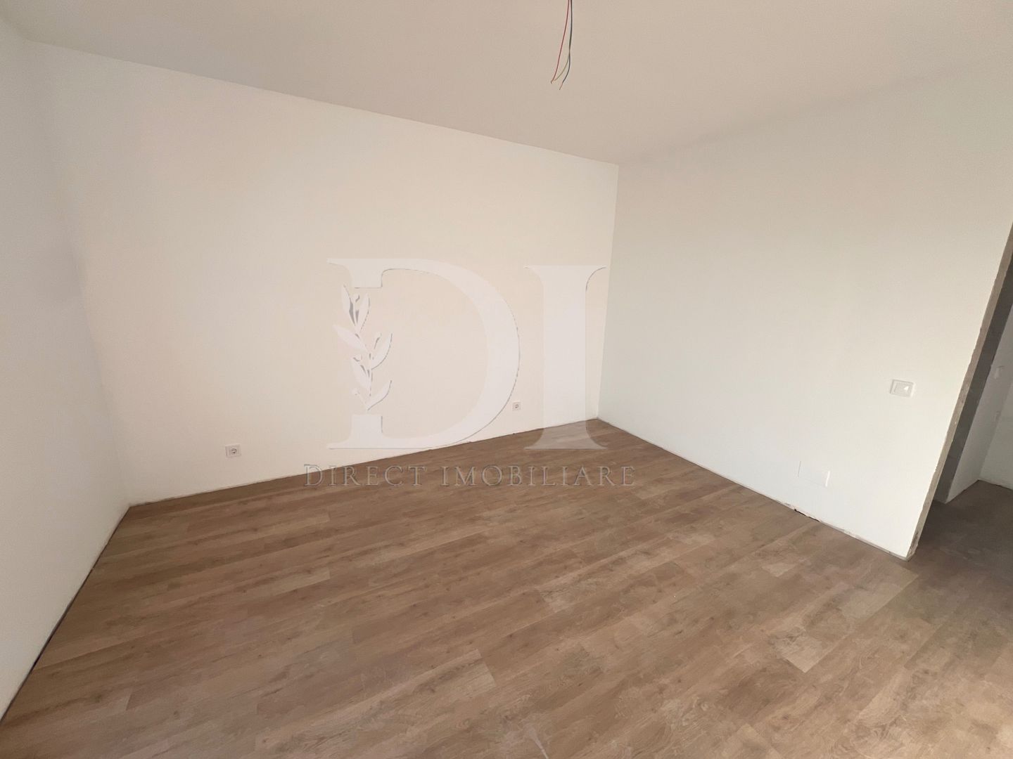 Apartament  2 camere /  Bloc Nou/ Zona Stadionului / Floresti - Poză 4