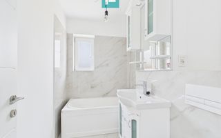 Apartament cu 3 camere, zona Torontalului - Poză 6