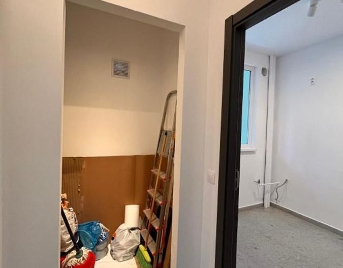 Apartament cu doua camere semidecomandat, piata Domenii - Poză 9
