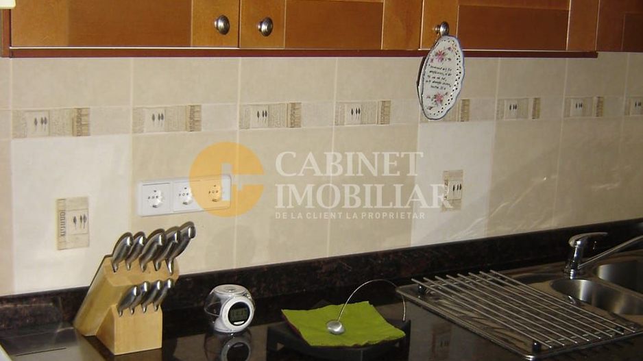 Gara-Strapungerii Silvestru Apartament 3 camere decomandat-intermediar - Poză 4