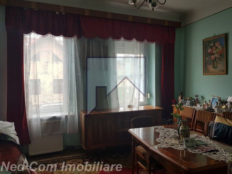 Vanzare casa 4 camere Brasov - central - Poză 10