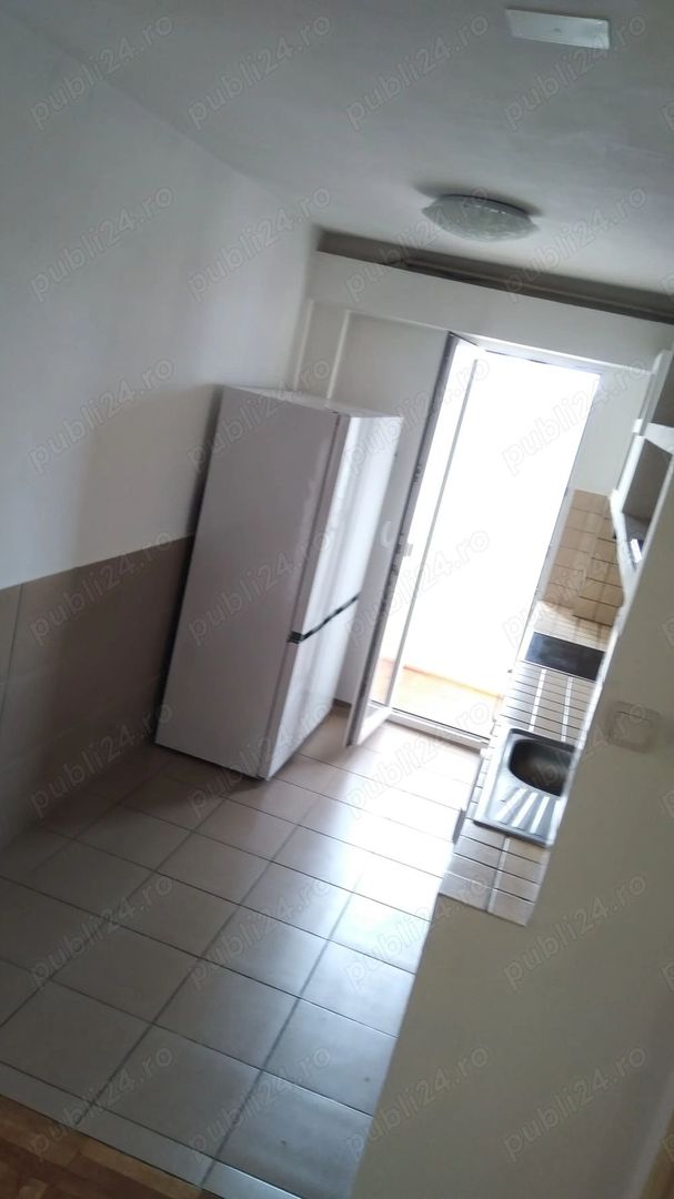 BRASADAS vinde ap 3 cam etaj 7/10 Piata Somes. - Poză 1