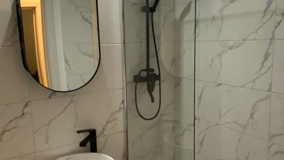 Garsoniera Valea Ialomitei de inchiriat - Poză 3