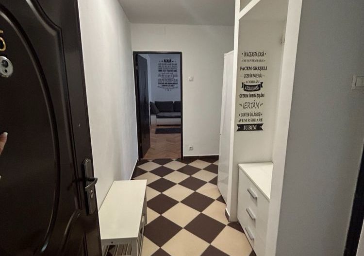 Apartament cu 2 camere Eroii Revolutiei - Poză 1