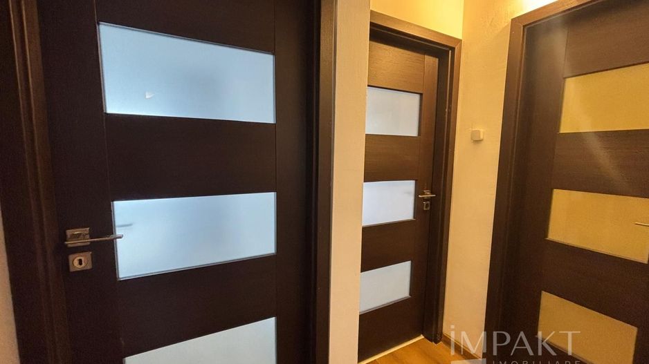 Apartament cu 3 camere, prima închiriere după renovare- zona UMF - Poză 11