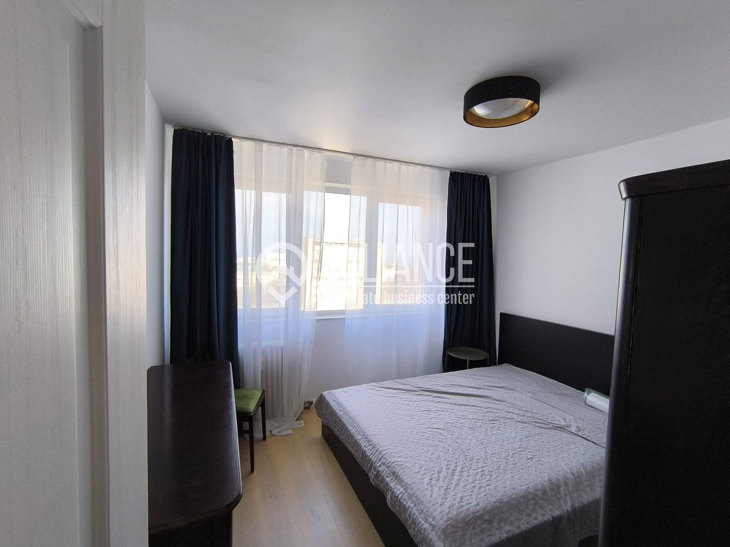 CENTRU TRAIAN(cod03)- 2 camere insorite si cu panorama catre port! - Poză 7