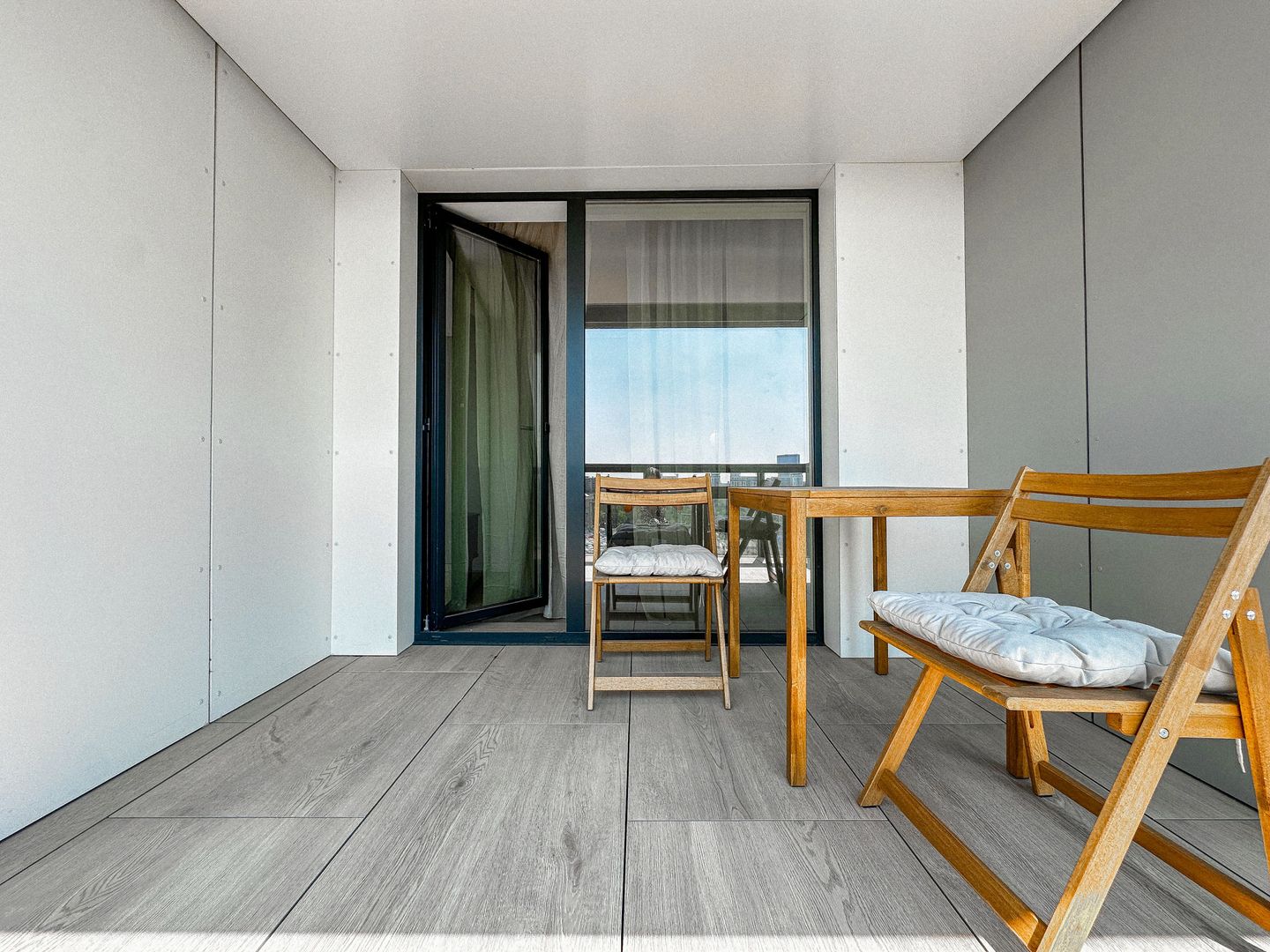 Apartament 2 camere I Cortina North I Boxa I Loc de parcare - Poză 2