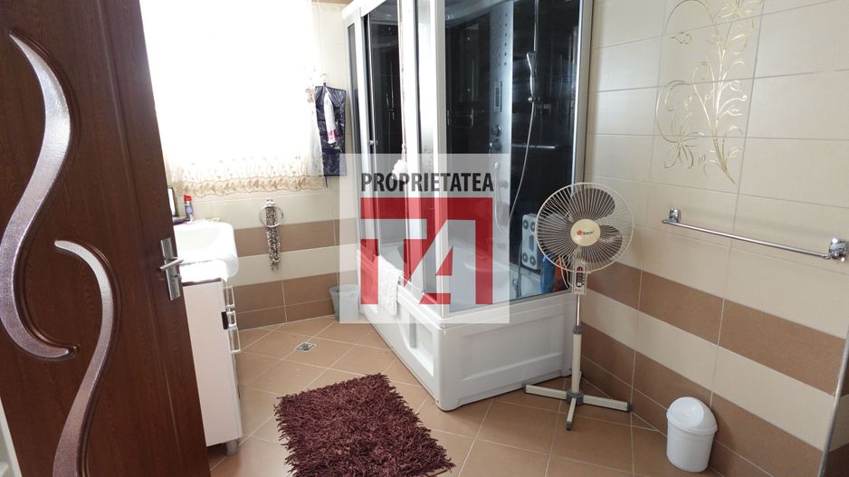 Casa spatioasa si teren de 1500mp Unguras - Poză 17