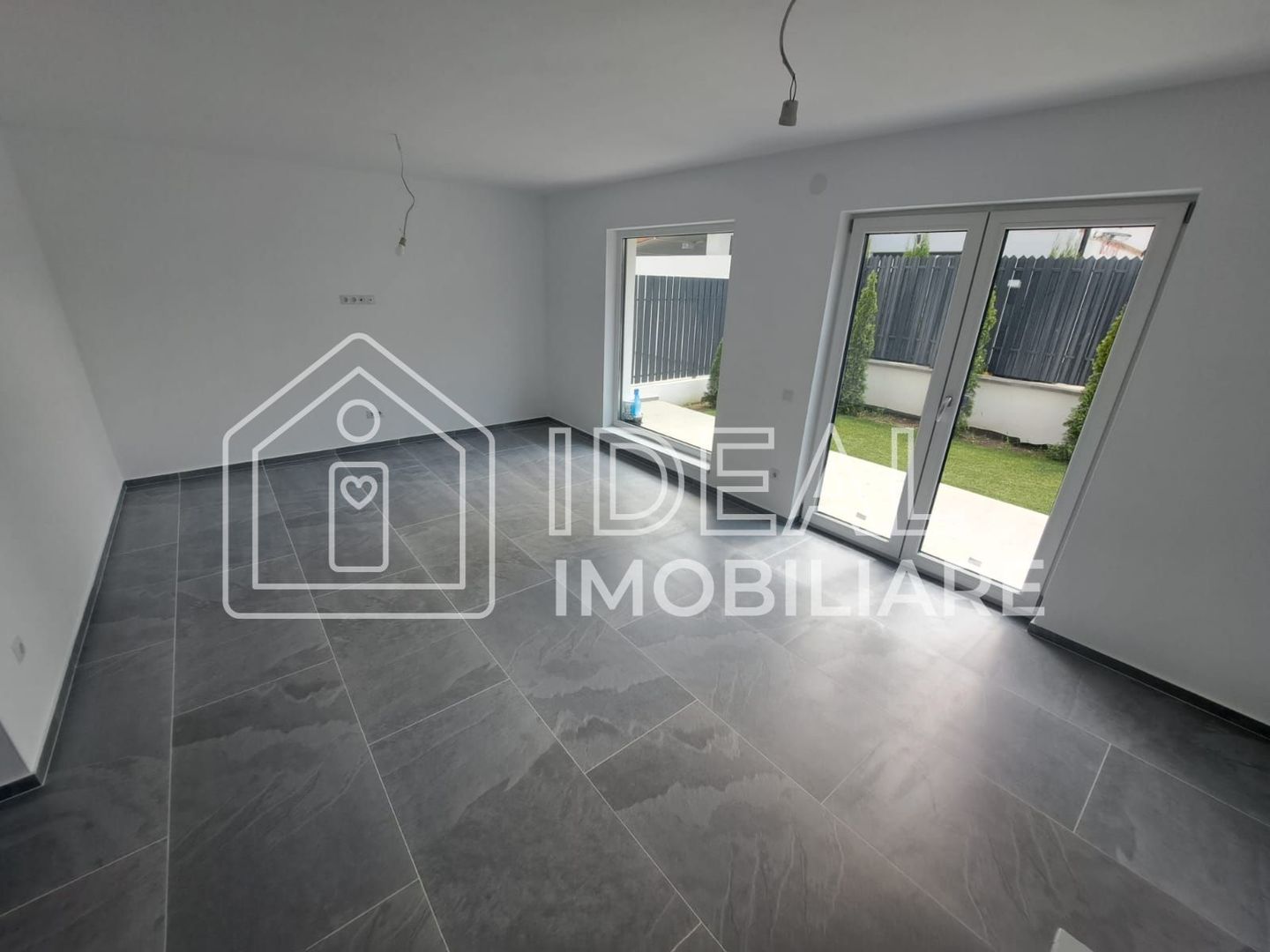 Casa Tip Duplex cu 4 camere, si gradina in Cartierul Arhitectilor - Poză 3