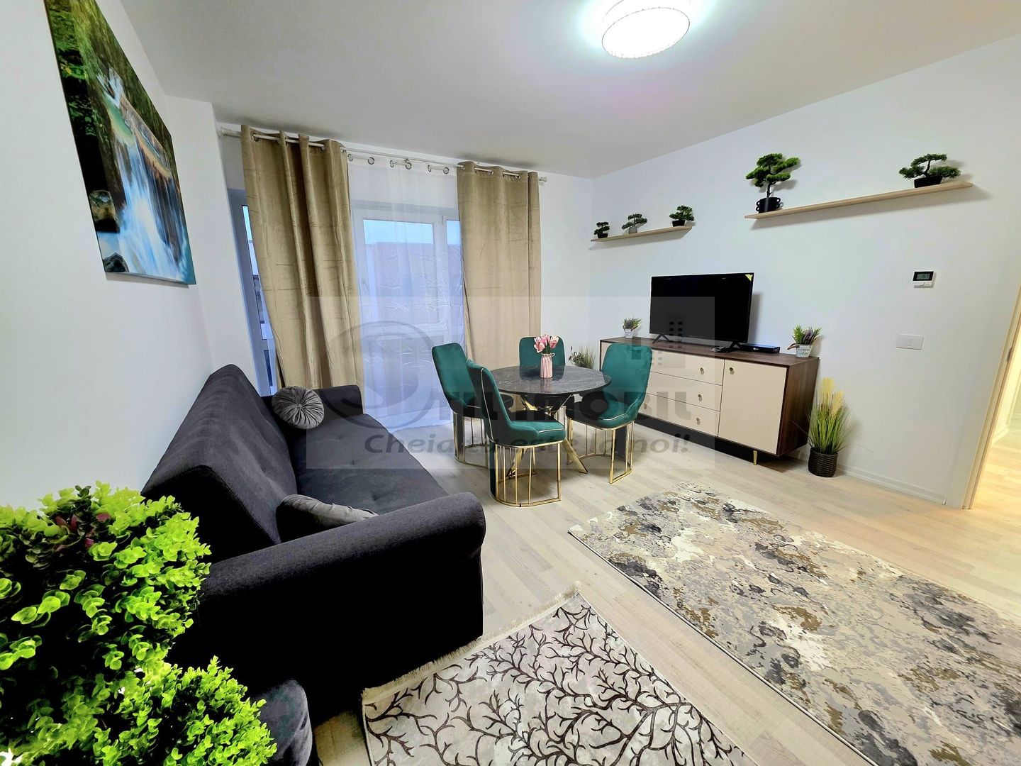 Apartament cu 3 camere de închiriat – Moon Reflexes-500 EURO - Poză 1