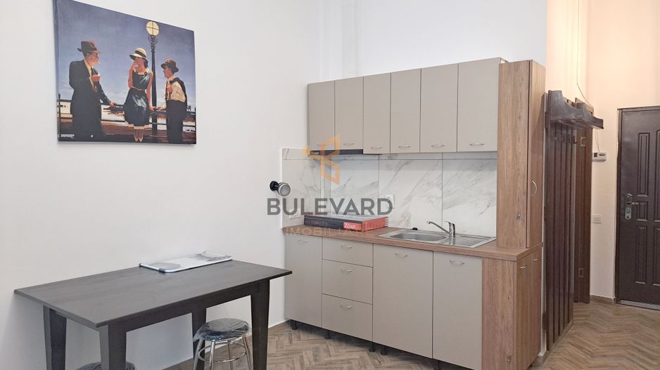 Garsoniera de inchiriata in zona Metro! - Poză 3