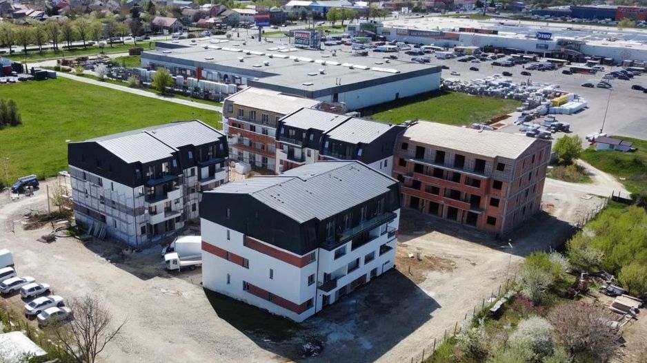 De vânzare apartament 2 camere ansamblu de locuinte Micro 9 in Satu Mare - Poză 1