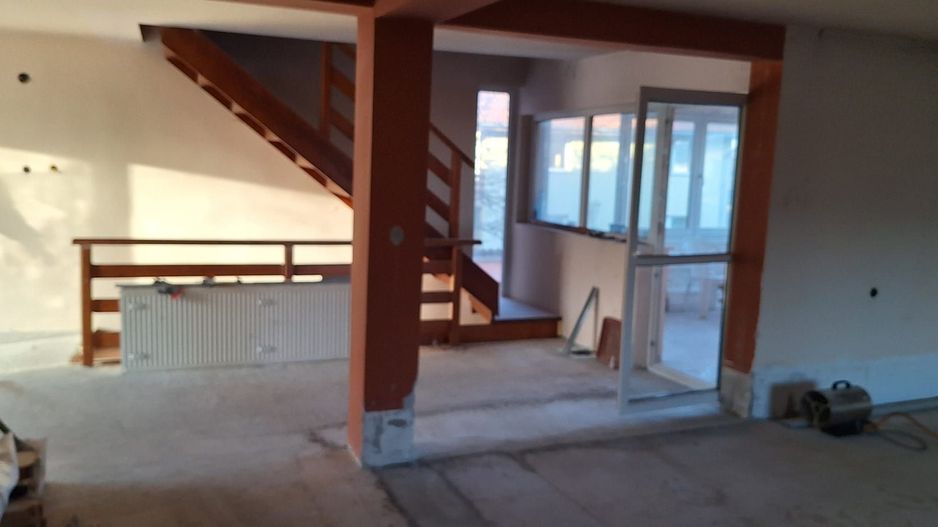 Casa singur in curte curte spatioasa zona Bartolomeu/Stupini - Poză 8