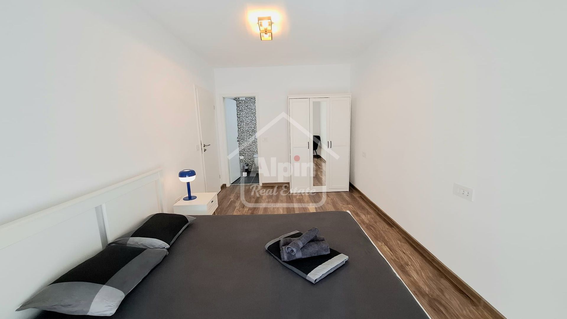 Proprietate Deosebita In Vila - Poză 20