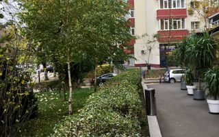 De vanzare - elegant, renovat complet - 3 camere la Calea Vacaresti - Poză 14