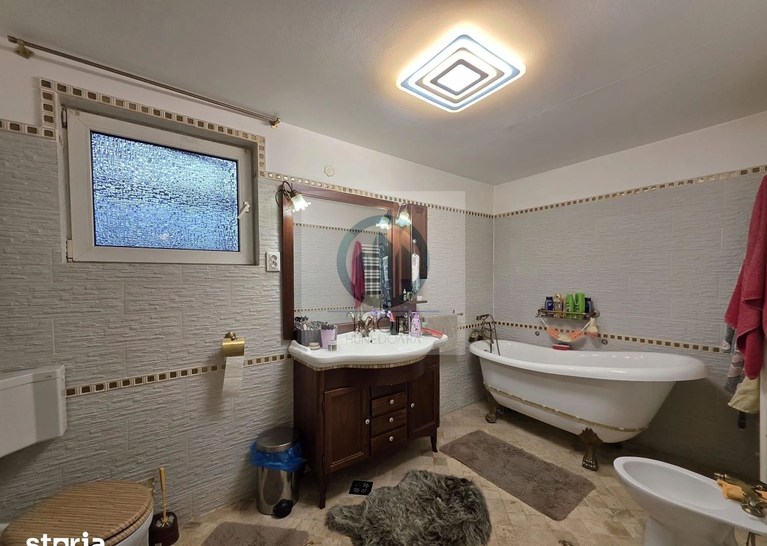 Casa moderna cu etaj si piscina, terasa si teren 700 mp – Simeria, HD - Poză 17