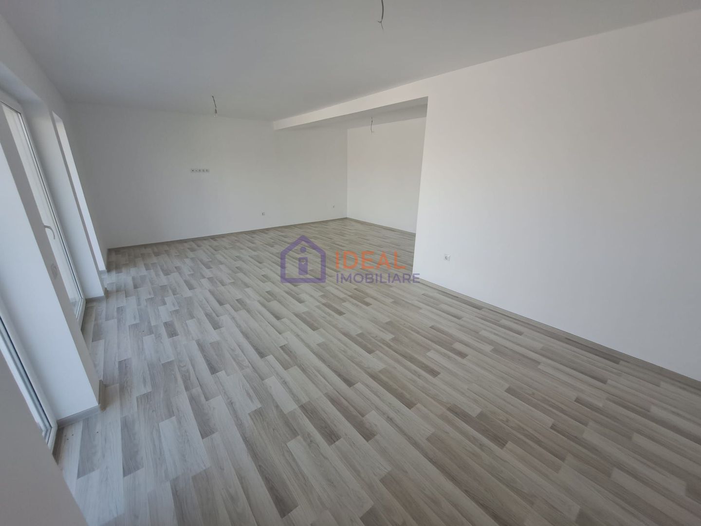 Duplex  Modern cu 4 camere si gradina ,in Cristian - Poză 2