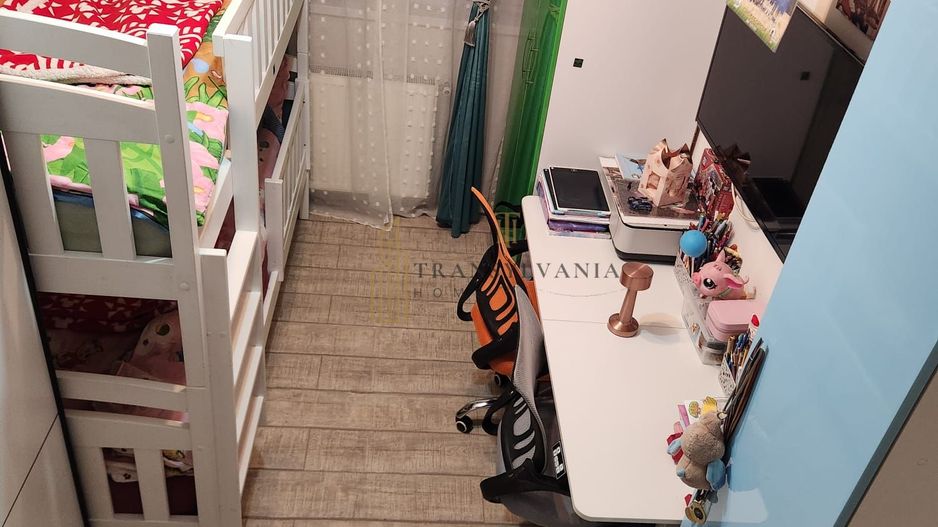 🏡 Apartament 3 camere la etaj intermediar, Zona Calea Surii Mici - Poză 4