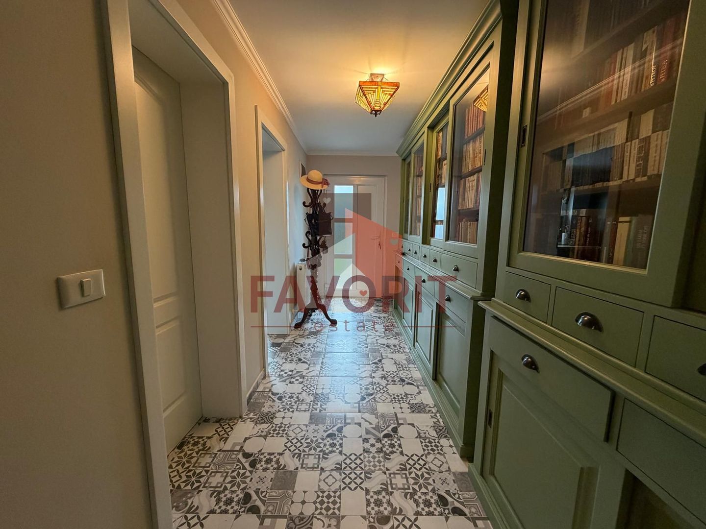 Duplex | 4 camere | Mobilat | Panouri solare | Asfalt | Utvin | - Poză 8