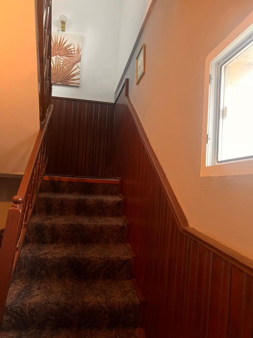 De vanzare – Apartament la casa, etaj 1, complet mobilat si utilat - Poză 3