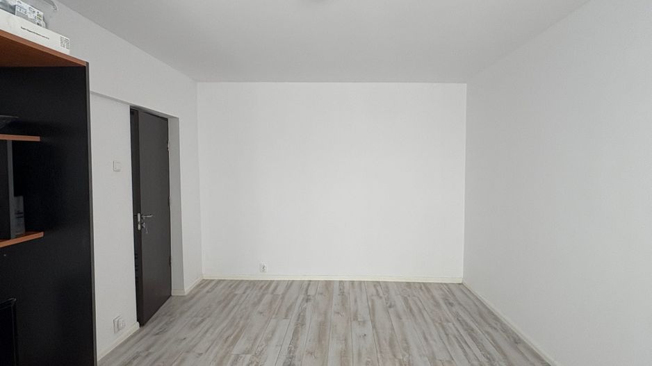 Apartament cu 3 camere - Centrală proprie- Drumul Taberei - Mall Plaza - Poză 3