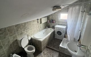 Casă cu 4 camere, ideala pentru familie, teren propriu. - Poză 7