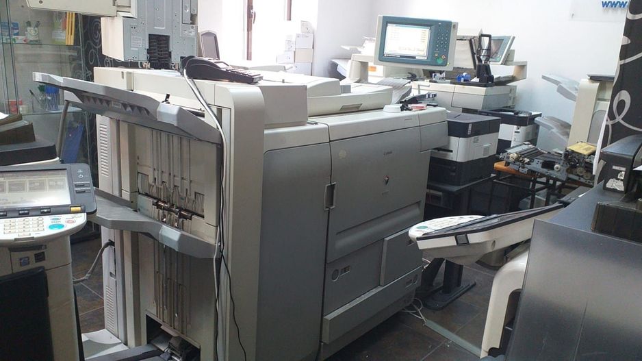 Vanzare Centru de copiere complet echipat, lângă facultatea Ase Romana - Poză 3