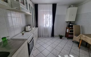 De vanzare apartament 5 camere, etaj intermediar, Cetate - Poză 6