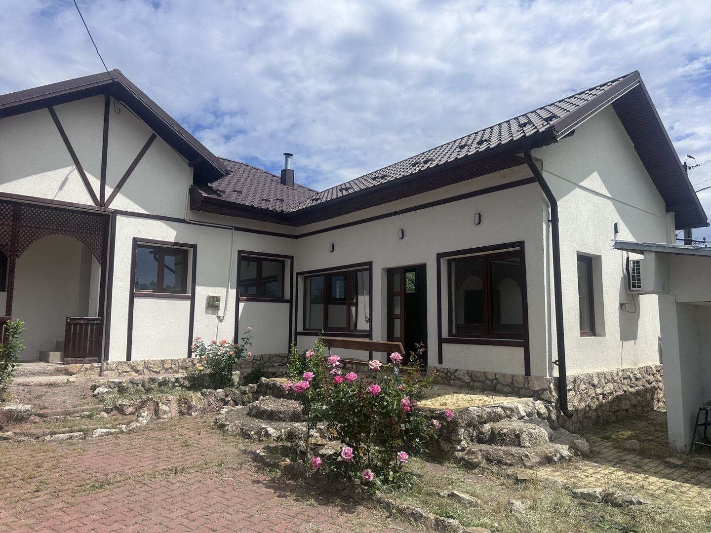Între dealuri, viță de vie și liniște deplină! Vanzare casa in Prahova - Poză 4