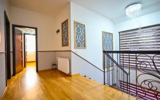 Somptuozitate in stil modern, 2 garaje, 3 terase, totul pe 1.000 mp teren - Poză 38
