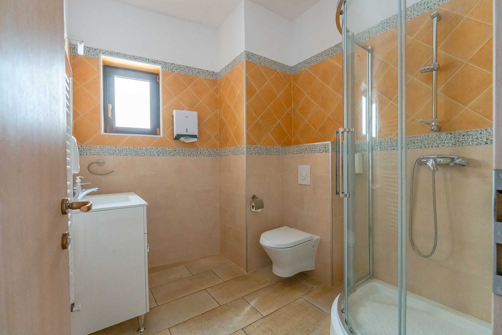 Birouri în zona Patria, Brașov - 2 locuri de parcare subterane - Poză 5