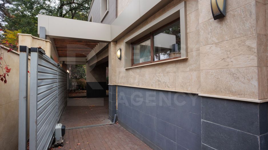 Chirie, Casa, 6 camere, Râscani - Poză 4