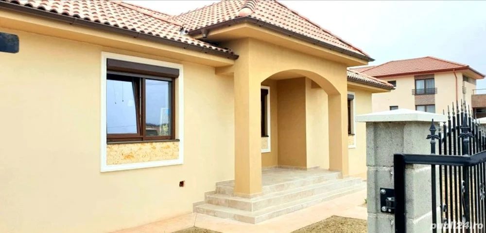 Super pret - Casa individuala stil mediteranean - 720 teren - Sag - Poză 4