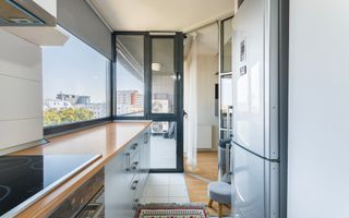 Vanzare - Apartament 3 camere- ULTRACENTRAL - Complex Delea Veche 24 - Poză 3