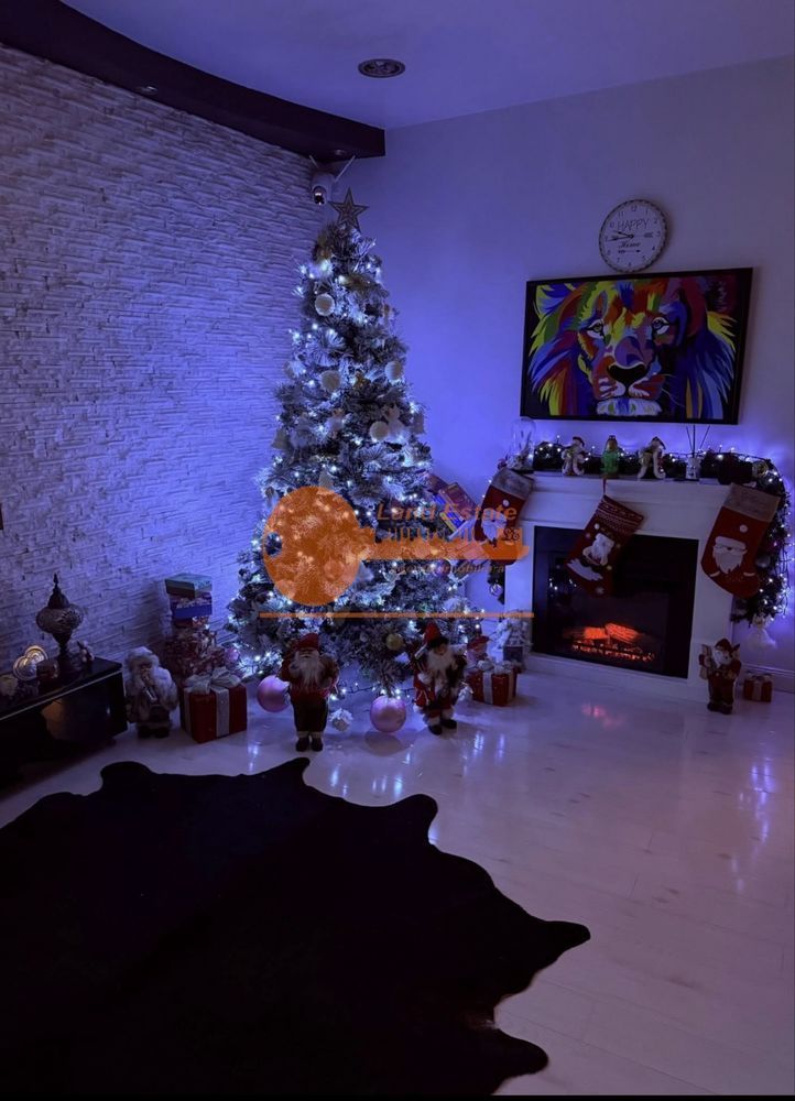 Apartament spațios în vilă | Piața Muncii | Curte proprie & garaj - Poză 1