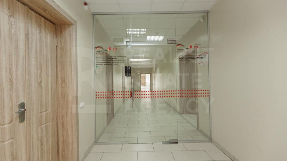 Chirie, spațiu de birouri, 465 mp, strada Mitropolit Bănulescu-Bodoni, - Poză 41