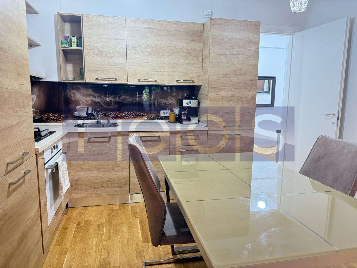 VANZARE STUDIO MODERN  | MOBILAT-UTILAT | PARCARE | EROU IANCU NICOLAE - Poză 1