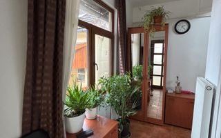 Apartament 3 camere la curte - Poză 11