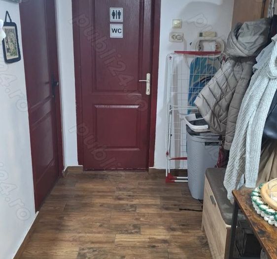 Vânzare apartament zona Botizului - Poză 1