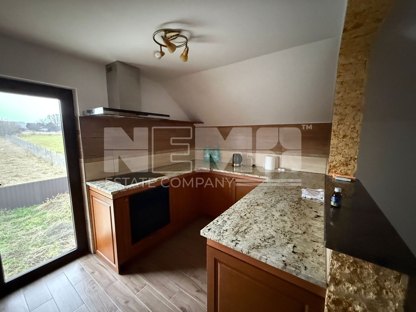 CASA DE VANZARE | 155.00 EURO | 200MP UTILI | 2500 MP TEREN | - Poză 16