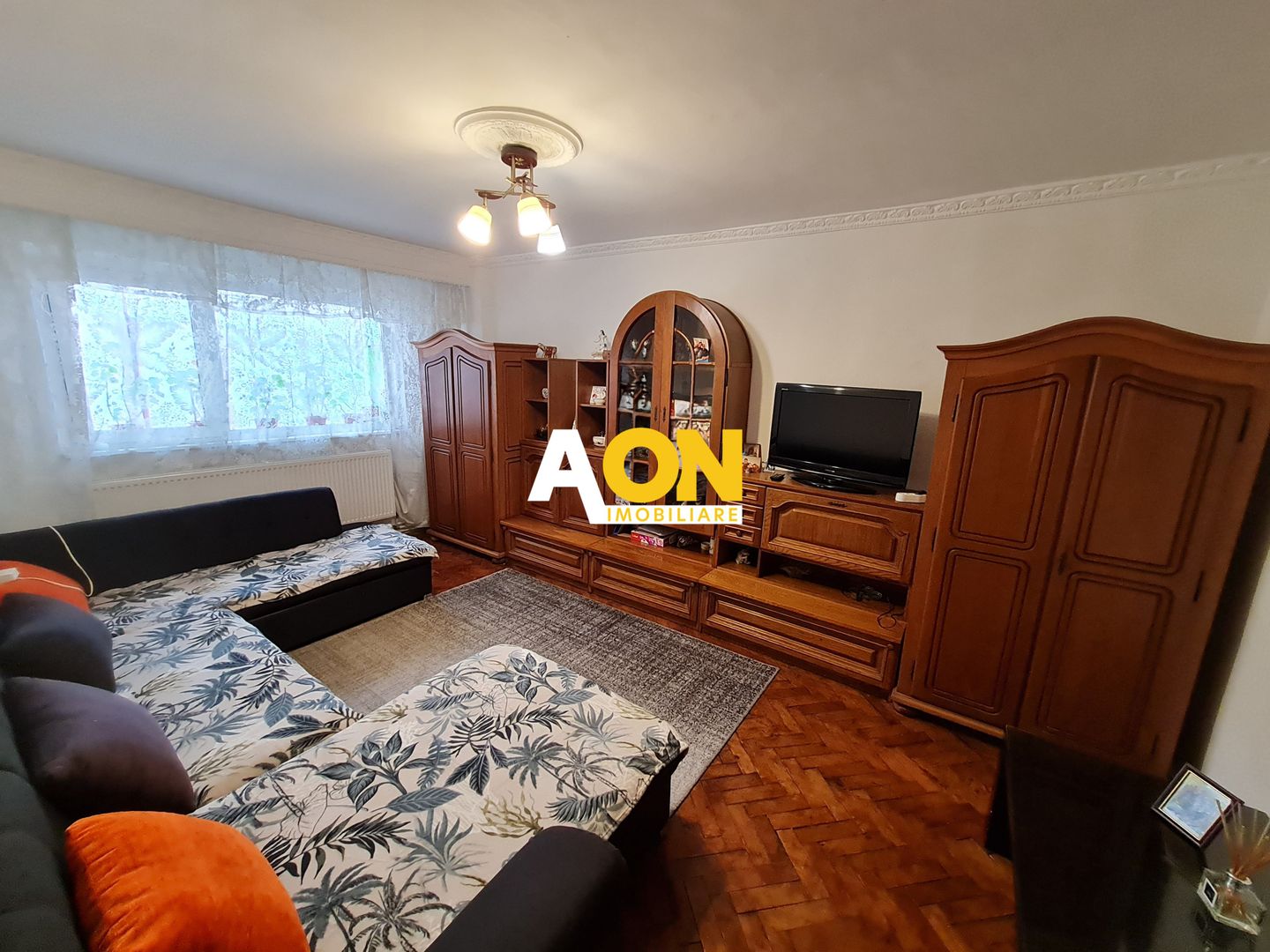 Apartament 3 Camere, decomandat, 2 Bai, 69 mp, Zona Liceului Sportiv - Poză 1