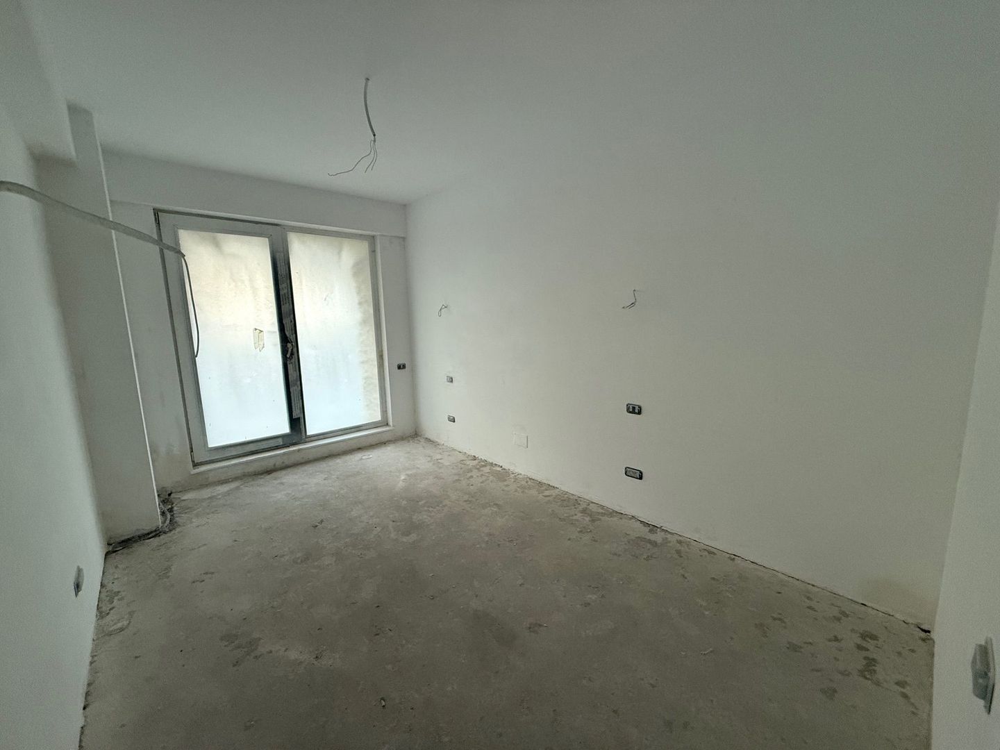 Apartament 4 Camere de Vanzare - Poză 11