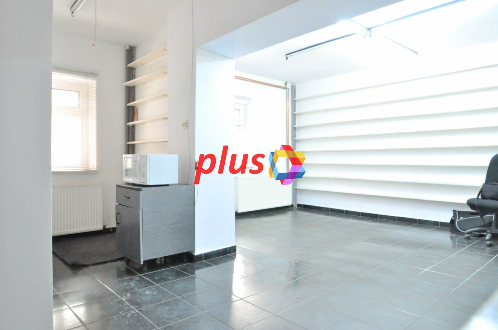 Spatiu comercial de închiriat Brașov - 49 mp # spatii-comerciale-brasov.ro - Poză 1