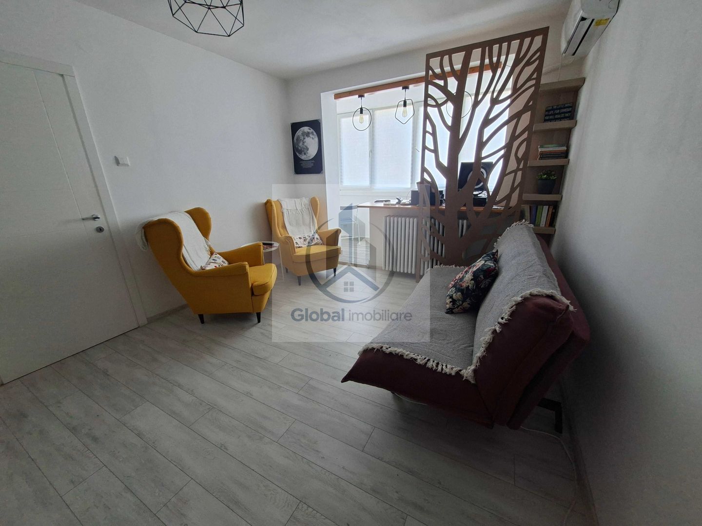 Proprietar, inchiriez ap. 3 camere, complet mobilat si utilat, metrou Basarab,  650 Euro - Poză 1