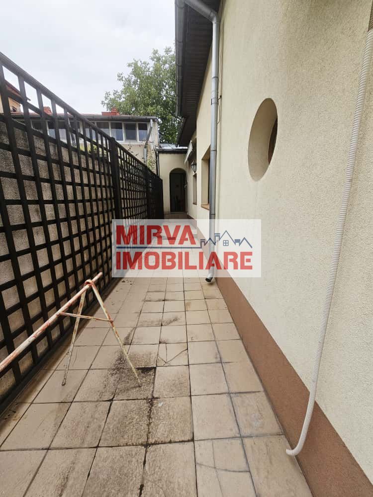 Casă 3 camere de închiriat, zona Centrală–ideală pentru salon/birouri - Poză 14