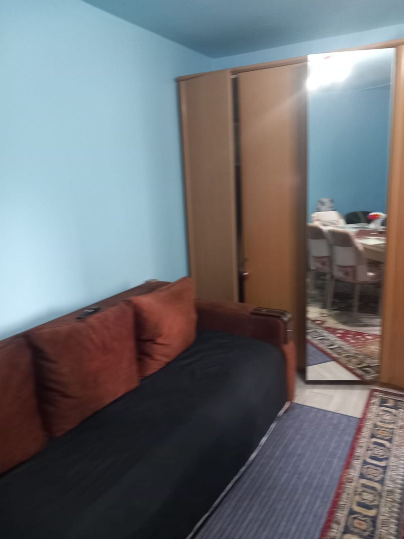vand apartament cu o camera, parter cu terasa , zona Crihala - Poză 1