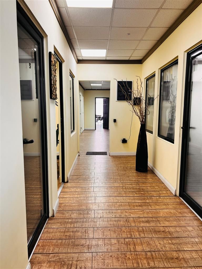 Spatiu birouri,cladire destinata  business-ului, zona ITC , Brasov. - Poză 2