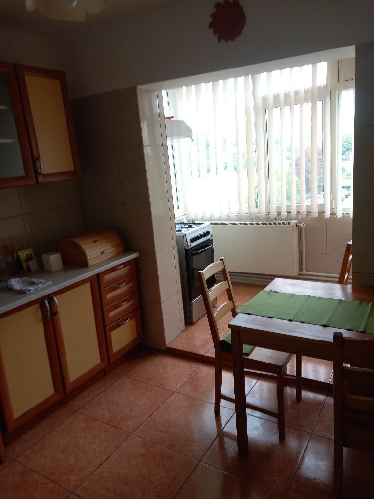 Apartament 3 camere de închiriat, Faleză Sud / Poarta 6 - Poză 1