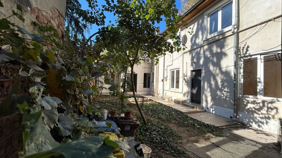 Casă consolidată la preț de apartament - Poză 25