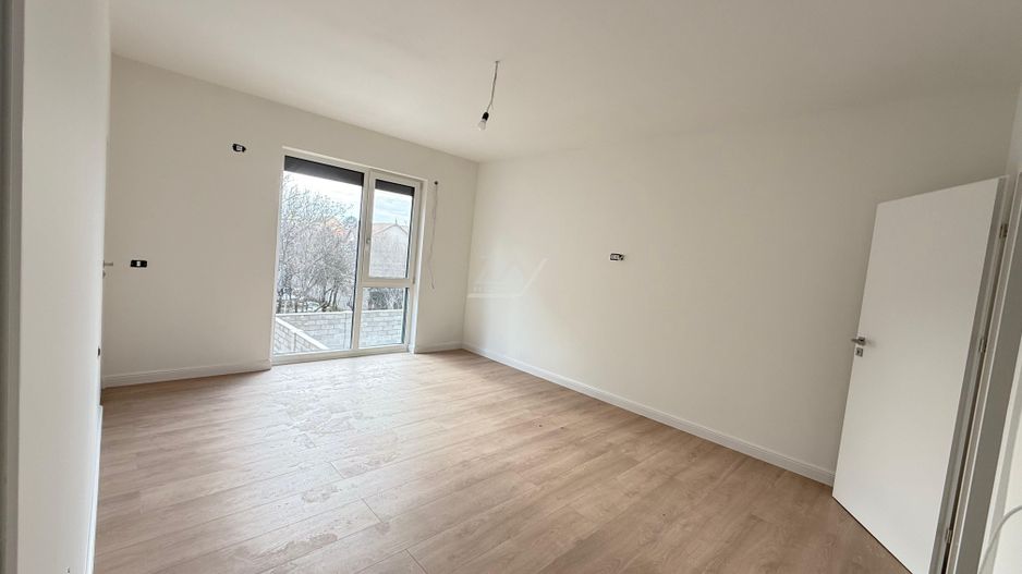 Comision 0! Pozitie excelenta. 3 dormitoare. Zid dublu. - Poză 9